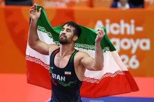 یونس امامی با شکست قهرمان جهان طلایی شد؛ کامبک تماشایی برابر حریف ژاپنی