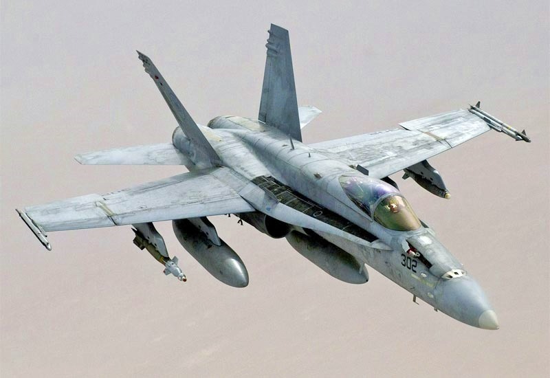 مقایسه Eurofighter Typhoon با جنگندههای آمریکایی F-15, F-16, و F/A-18 مقایسه Eurofighter Typhoon با جنگندههای آمریکایی F-15, F-16, و F/A-18