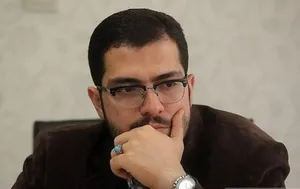 علی قلهکی، فعال رسانه: عبدالملکی چند سال قبل به رهبری گزارش غیرواقعی از توان کشور داد (فیلم)
