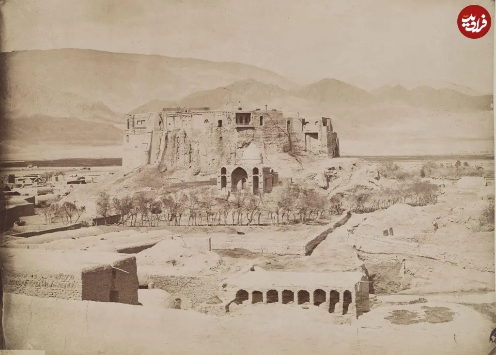 منظرۀ زیبای «قلعۀ پاده آرادان» در دوران قاجار