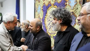 مراسم یادبود رهبر شهید انقلاب ویژه اهالی رسانه در مجموعه فرهنگی سرچشمه (+عکس)