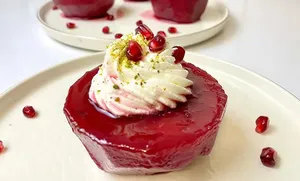طرز تهیه دسر به پخته با بستنی و انار؛ مناسب شب یلدا