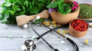 حق ویزیت پزشکان طب ایرانی در ۱۴۰۳