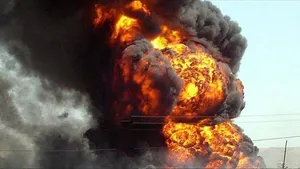 تخلیه اضطراری یک مجتمع مسکونی در هند در پی انفجار ۷ کپسول گاز
