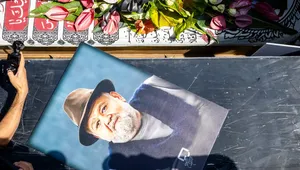 سنگ مزار اکبر عبدی بدون اطلاع خانواده نصب شد؛ واکنش‌ها به یک اقدام جنجالی