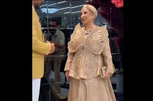 لباس عجیب مرجانه گلچین از جنس گونی !