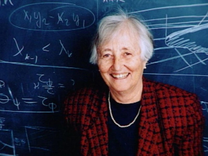 کاترین جانسون (Katherine Johnson) کاترین جانسون (Katherine Johnson)