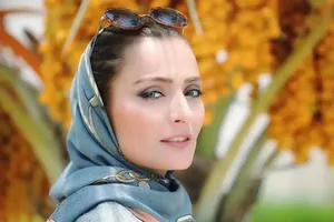 خواستگاری غیرمنتظره از السا فیروزآذر؛ سورپرایز عاشقانه آقای خواننده!