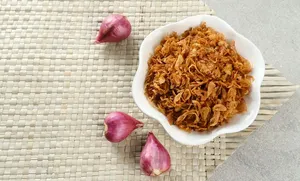 طرز تهیه پیاز داغ کریسپی