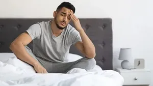 بعد از چرت عصرگاهی سردرد می‌گیرید؟ پزشک می‌گوید بدن شما چه هشداری می‌دهد