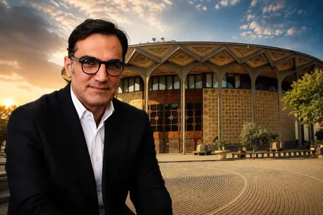 چرا دوران مدیریت کوروش سلیمانی در تئاترشهر کوتاه بود ؟
