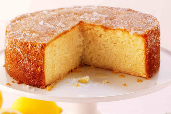 طرز تهیه کیک وانیلی پف دار بدون فر و با فر (آسان و خوشمزه)