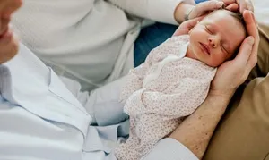 نوزادتان زیاد گریه می‌کند؟؛ این علائم گوارشی را جدی بگیرید