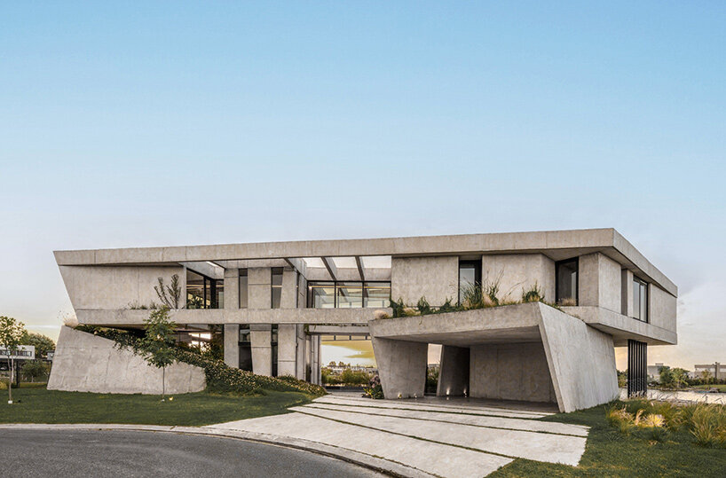 نمای بیرونی ویلای کاسا لوماداس در بوئنوس آیرس نمای بیرونی ویلای کاسا لوماداس در بوئنوس آیرس