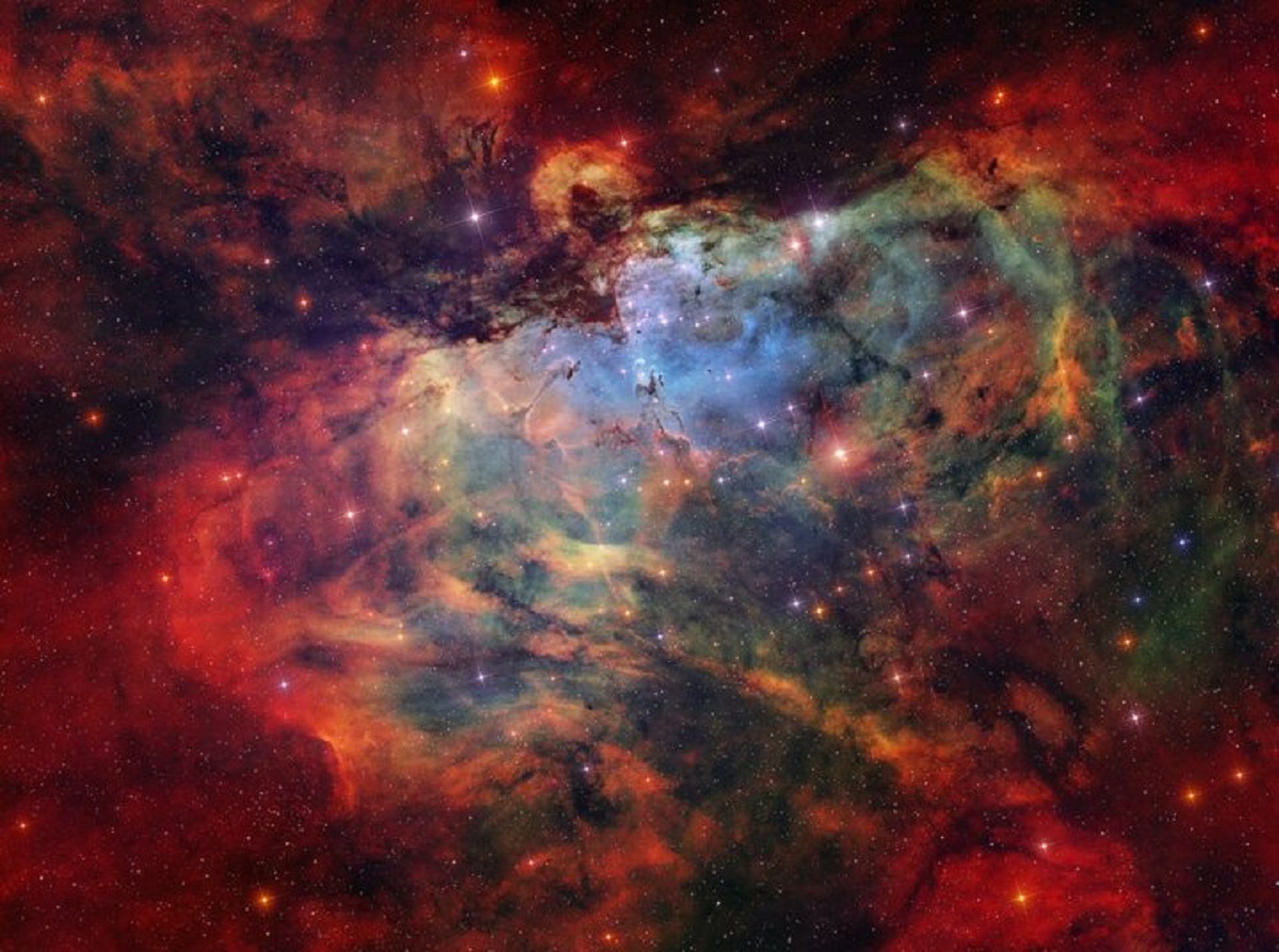 «سحابی عقاب»(Eagle Nebula) یا «مسیه ۱۶»(Messier 16)