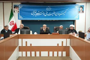 تصویب دریافت هزینه خدمات از کشتی‌های عبوری تنگۀ هرمز در کمیسیون امنیت ملی