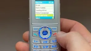 سامسونگ X610؛ برای سلفی وقتی مد نبود! (فیلم)