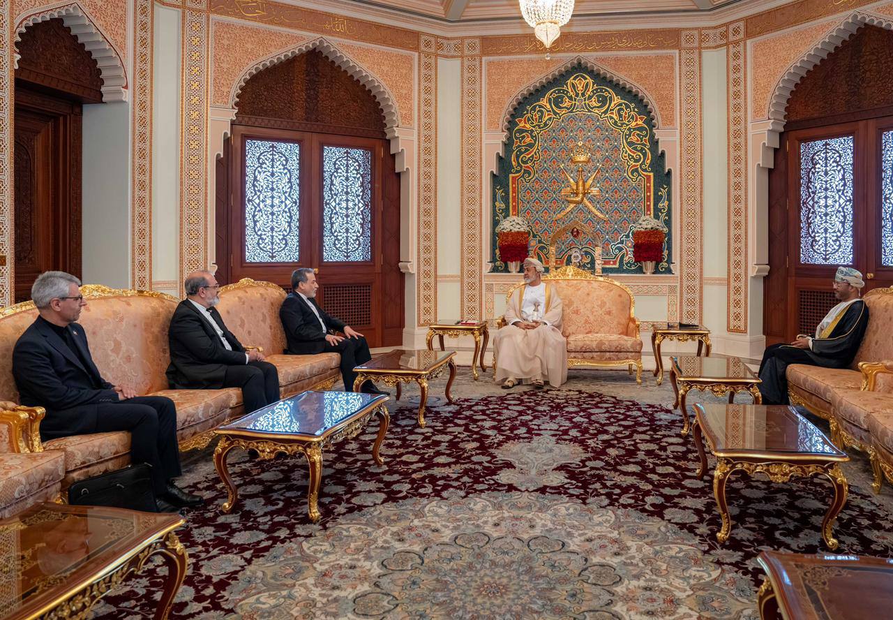 سفر عراقچی به عمان / دیدار با سلطان (عکس) سفر عراقچی به عمان / دیدار با سلطان (عکس)