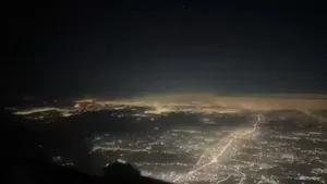 تصویر تکان‌دهنده هوای آلوده تهران از دیدگاه خلبان در فرودگاه مهرآباد (فیلم)