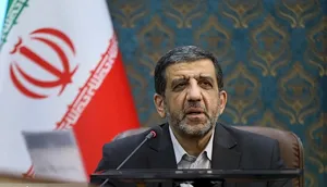 ضرغامی: نفوذی، جریانی است که در میانه جنگ حرف لایحه حجاب را در دهان نماینده مجلس می‌گذارد