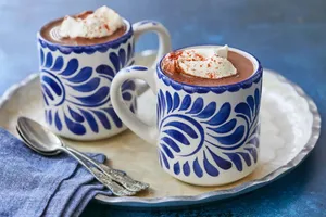 طرز تهیه هات چاکلت مکزیکی برای روزهای سرد پاییزی