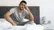بعد از چرت عصرگاهی سردرد می‌گیرید؟ پزشک می‌گوید بدن شما چه هشداری می‌دهد