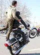 قر دادن همان راندن نیست!/ موتورسواران نابلد و بلدهای قانون‌گریز و کلاف سردرگم ترافیک