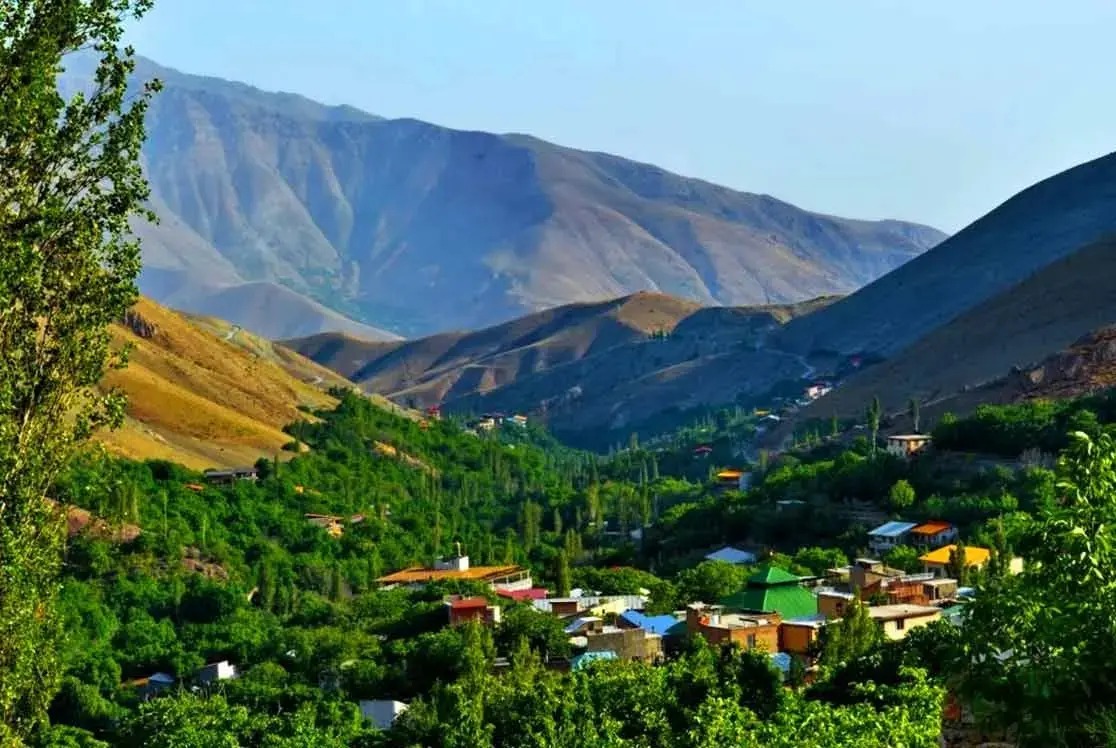 روستای افجه؛ دشت هویج و آبشارهای خروشان روستای افجه؛ دشت هویج و آبشارهای خروشان