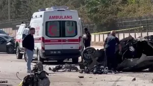 نصف شدن یک خودرو در تصادف مرگبار