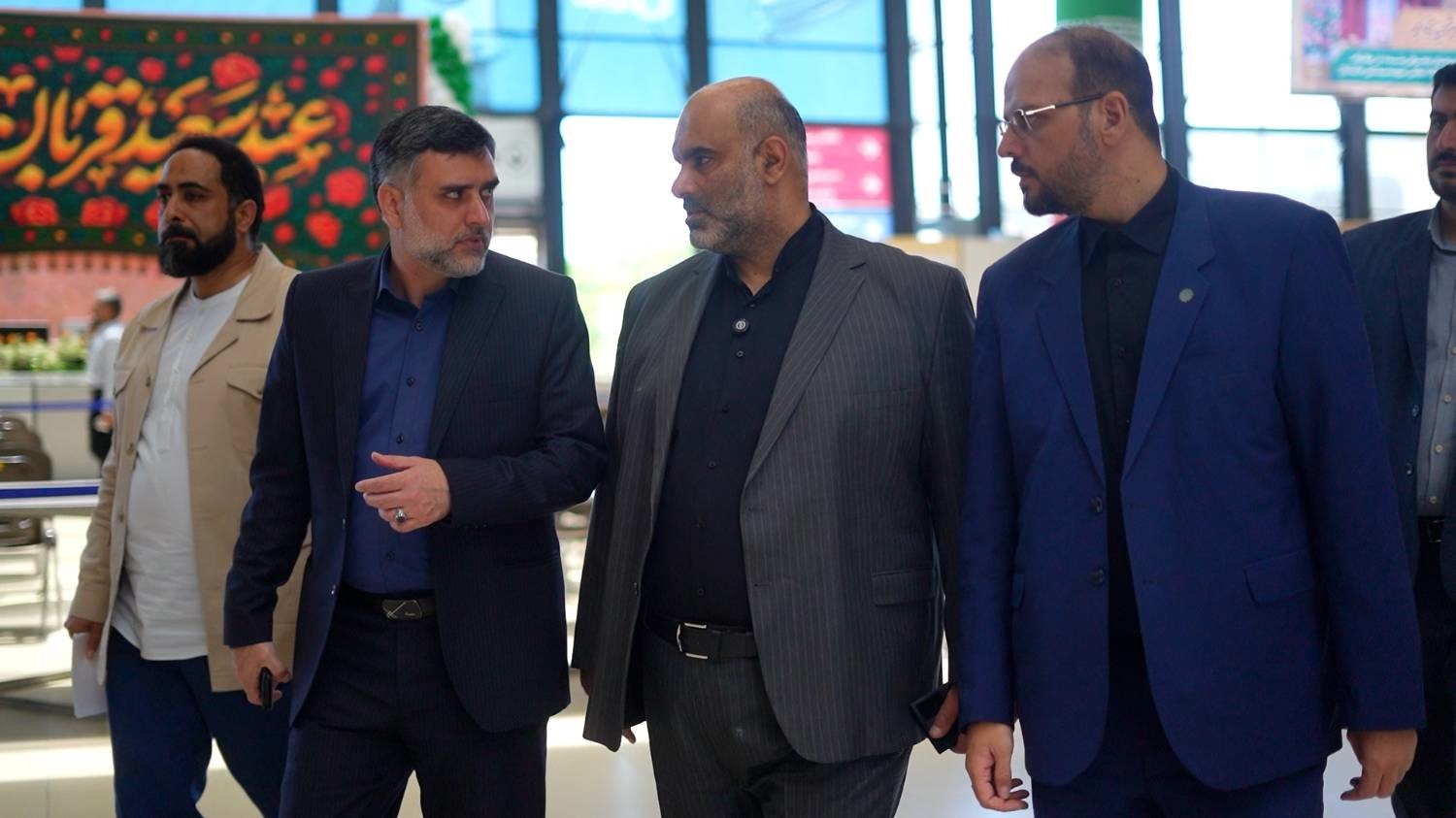 بازدید معاون فرهنگی شهرداری تهران از نمایشگاه کتاب معاون فرهنگی شهرداری تهران: خاطره بازدیدهای طولانی رهبری از نمایشگاه کتاب هرگز فراموش نمیشود