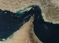 تنگۀ هرمز همچنان بسته است