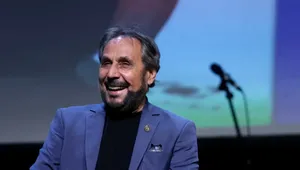 عمو قناد تجلیل شد؛ مراسم بزرگداشت مجید قناد با حضور اهالی تئاتر برگزار شد (+عکس)