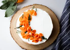 طرز تهیه چیز کیک خرمالو یخچالی