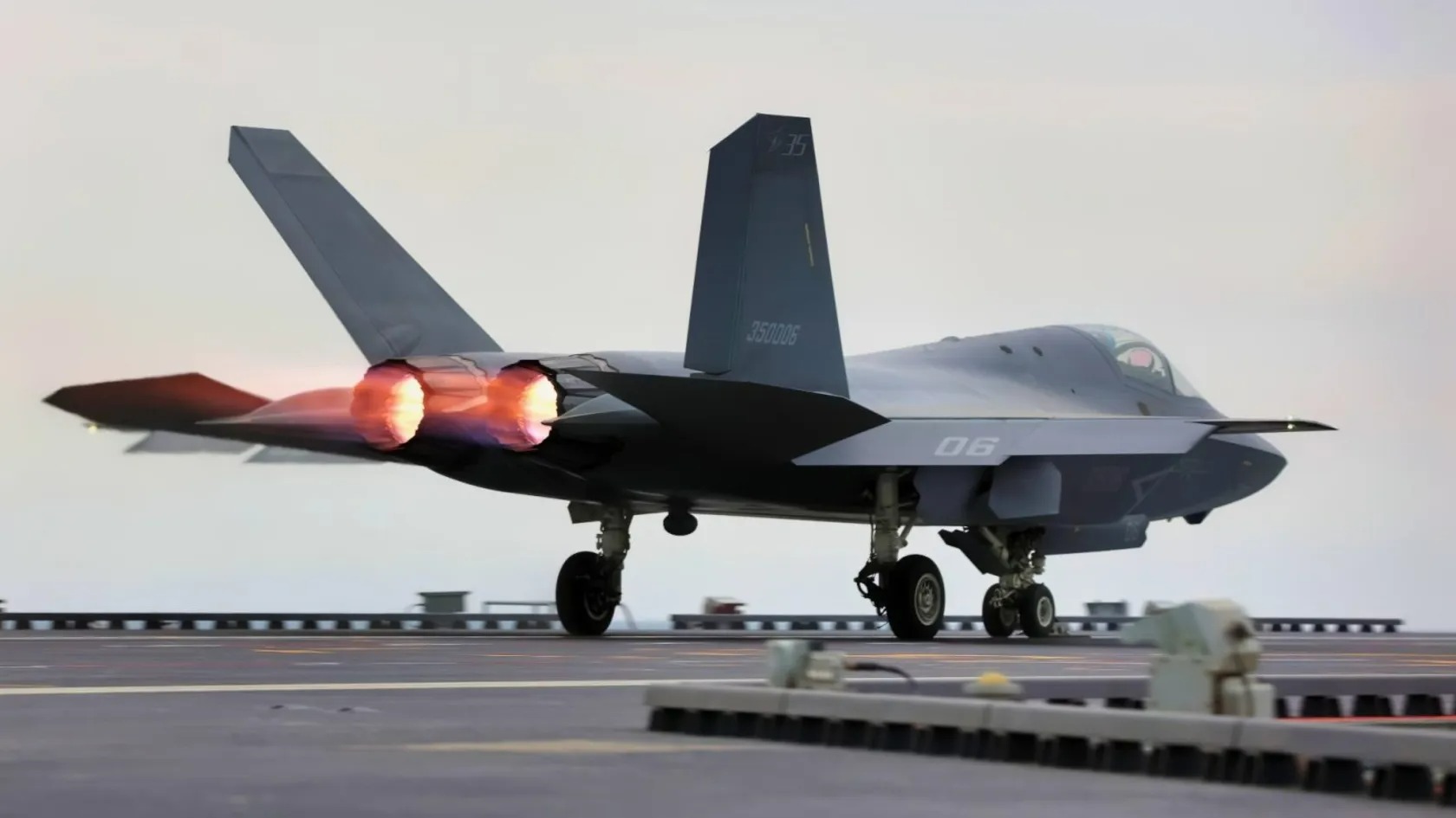 J-35 نسخه نیروی دریایی چین J-35 نسخه نیروی دریایی چین