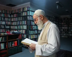 رهبر شهید به کدام آثار ادبی علاقه داشت؟