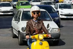 معلق بر دوچرخ/ از زنانی که پیش از قانون، موتور را به زندگی روزمره‌شان آوردند