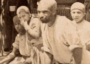 تصویری از یک «کارگاه فرآوری تریاک» در اصفهان در دوران قاجار