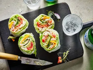 طرز تهیه ساندویچ کتوژنیک ، رول کاهو با مرغ یک فست فود سالم و مقوی