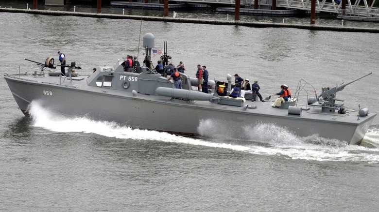 قایق گشتی اژدرافکن (PT Boat) قایق گشتی اژدرافکن (PT Boat)