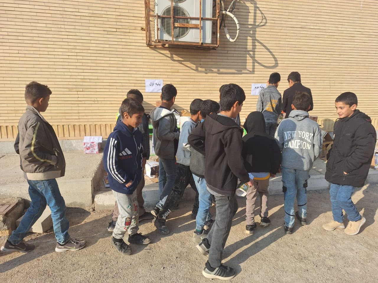 بزرگترین روستای نفتی شادگان زیر سایه محرومیت آموزشی؛ از غیبت معلمان تا ترک تحصیل دختران بزرگترین روستای نفتی شادگان زیر سایه محرومیت آموزشی؛ از غیبت معلمان تا ترک تحصیل دختران