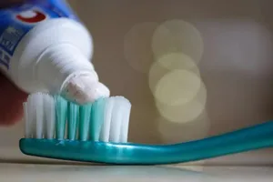 علم چه می‌گوید؛ آیا فلوراید خمیردندان برای بدن مضر است؟