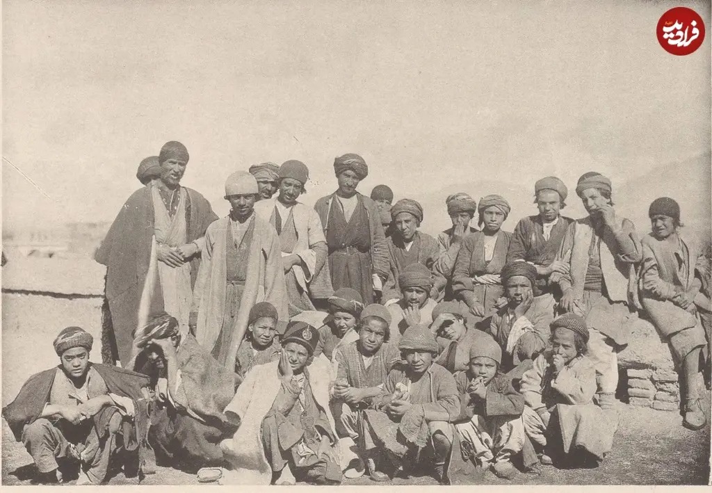 تصویری از «کودکان و جوانان کرمانشاهی» در دوران ناصرالدین شاه