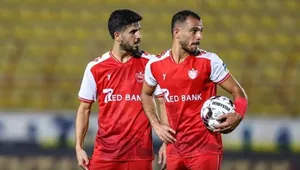 پرسپولیس ۲ ـ استقلال خوزستان صفر؛ برتری سرخ‌ها در نیمه نخست