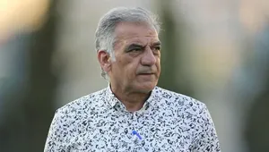 درخواست رسمی سرپرست استقلال؛ جام قهرمانی فصل گذشته را به ما بدهید