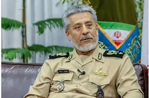 معاون هماهنگ‌کننده ارتش: شناورهای دشمن را در صورت لزوم هدف قرار می‌دهیم