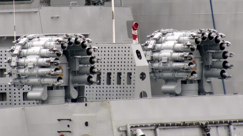 خرج‌های عمقی (Depth Charges)