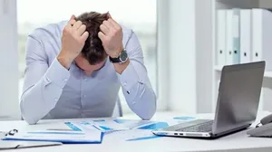 از کجا بفهمیم استرس داریم یا اضطراب؟