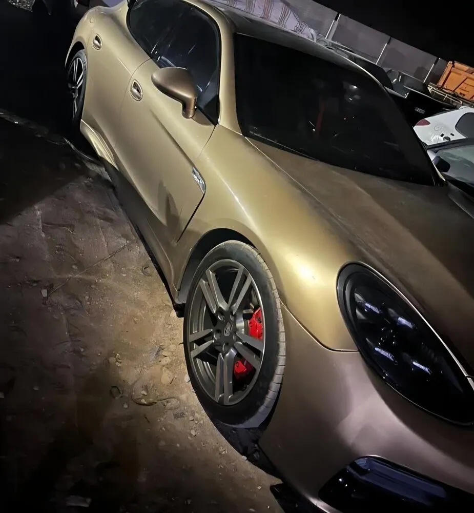 2300 2300