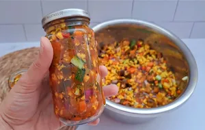 طرز تهیه ترشی بادمجان مخلوط