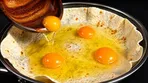 طرز تهیه صبحانه فوری با تخم‌مرغ و نان ترتیلا در ۵ دقیقه؛ خوشمزه و متفاوت